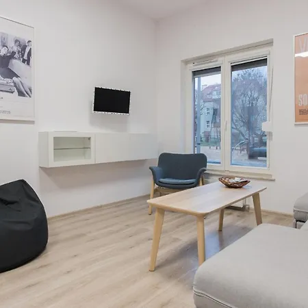 Dom Goscinny Lukluk Bed & Breakfast *