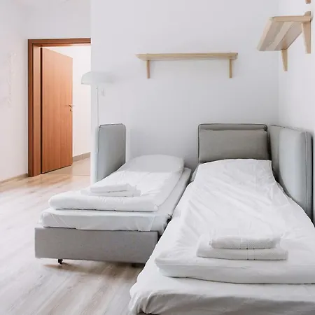 Bed & Breakfast Dom Goscinny Lukluk *