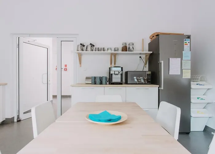 Luk Luk Bed and Breakfast Σόποτ