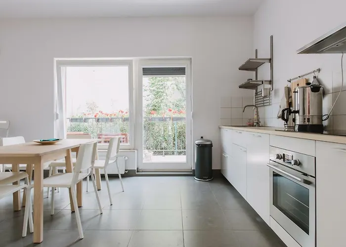 Luk Luk Bed & Breakfast 3*